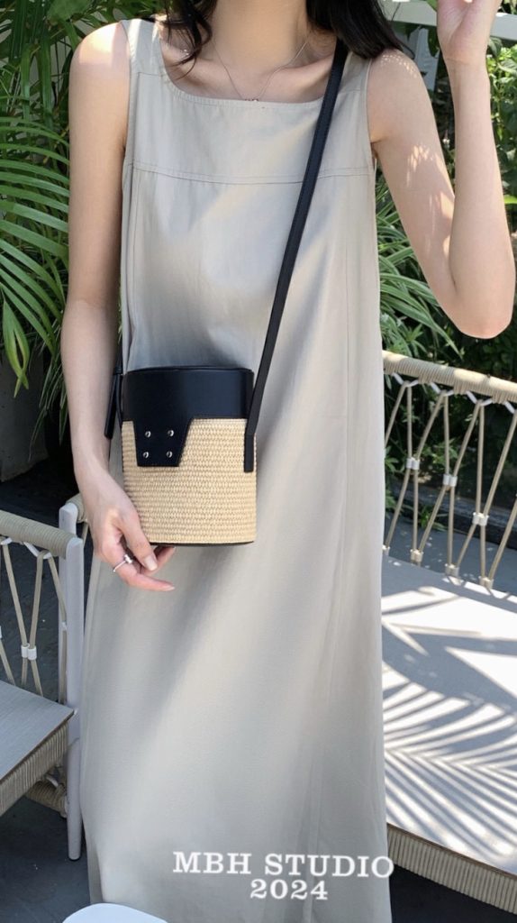 MBH Resort Casual Color Block Straw Box Crossbody Bag